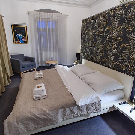 Hotel Villa Necas Zilina Luaran gambar