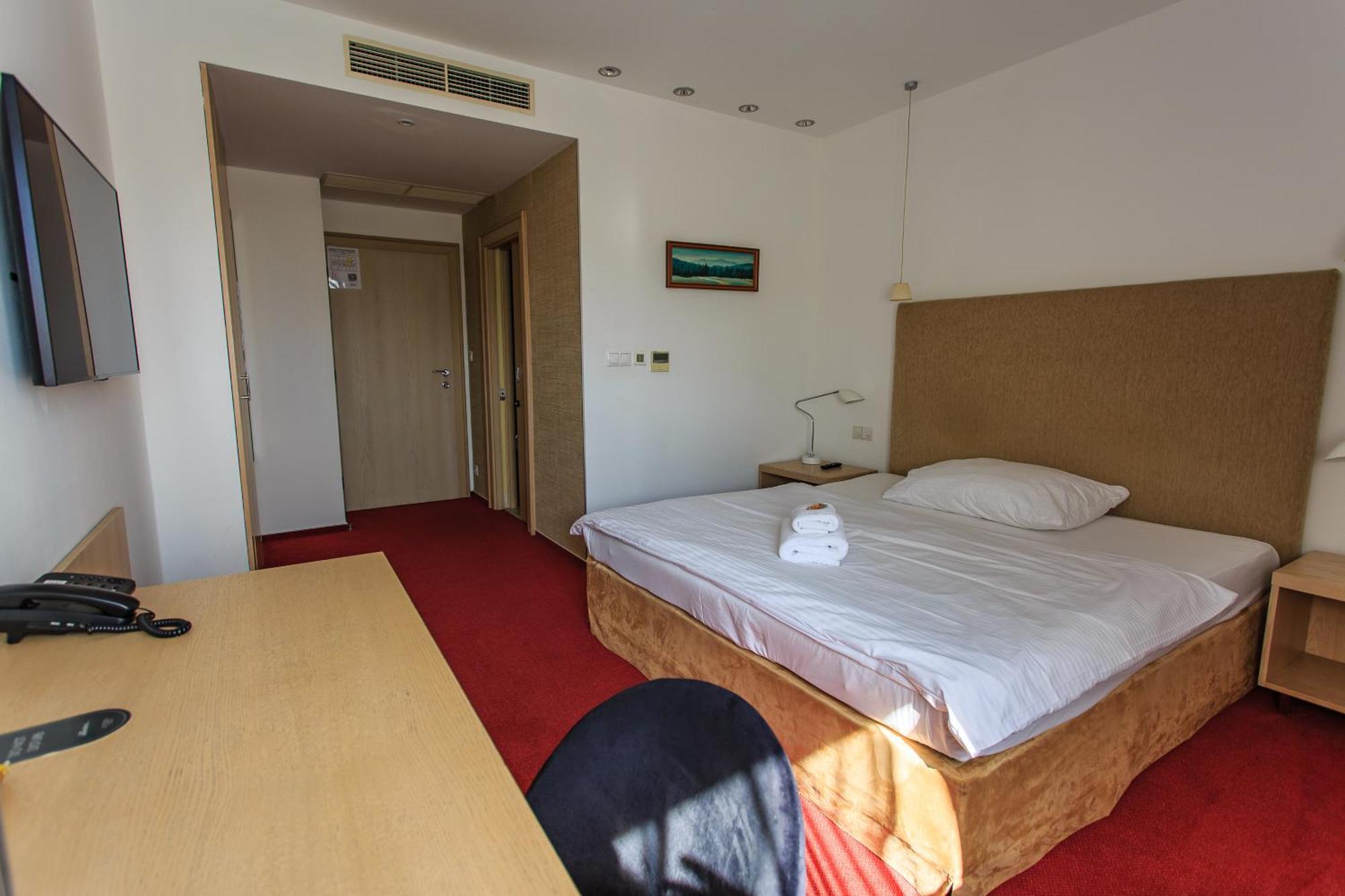 Hotel Villa Necas Zilina Luaran gambar